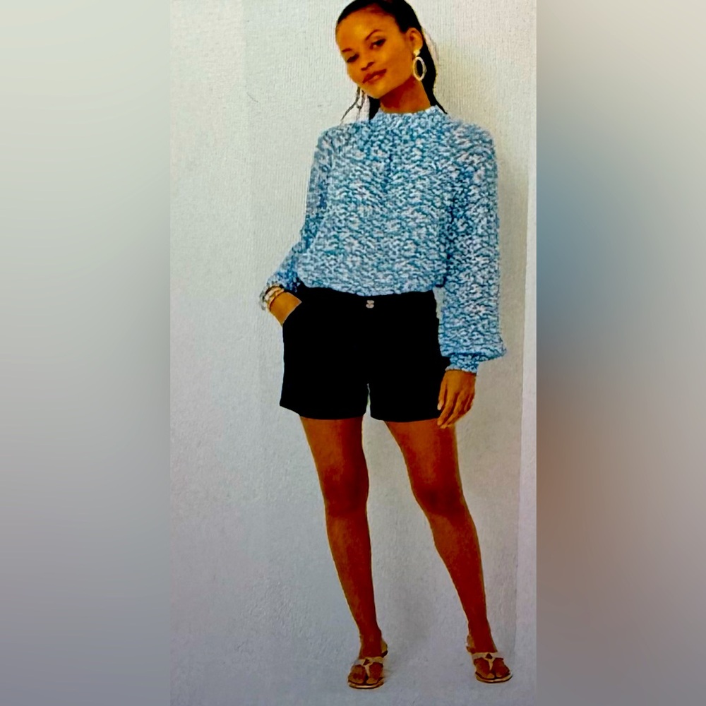 Lilly‎ Pulitzer, new with tags, Gretchen, high-rise shorts, true navy size 10